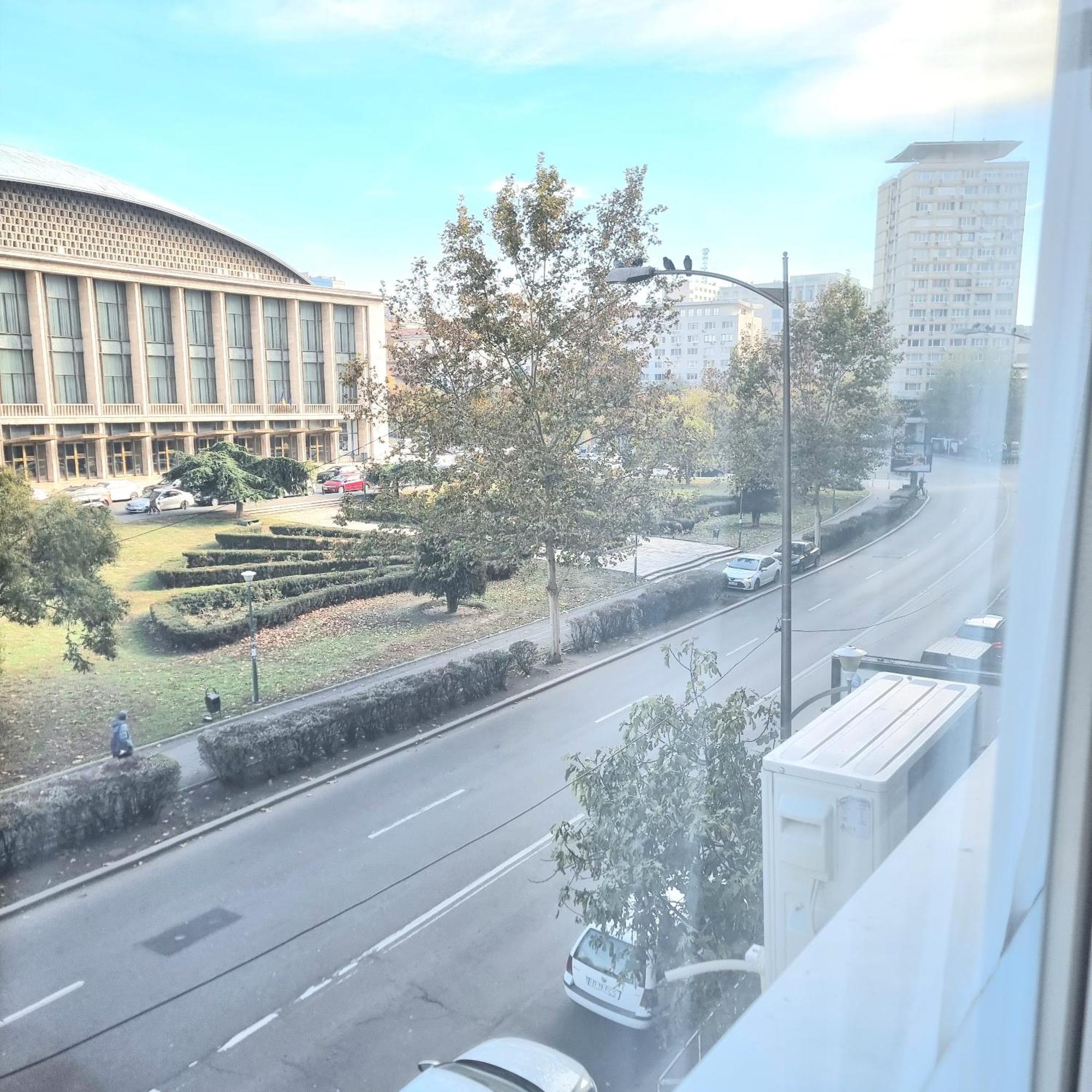 Chic Comfort 1Bdr With Landmark View - Concerthall Bucarest Extérieur photo