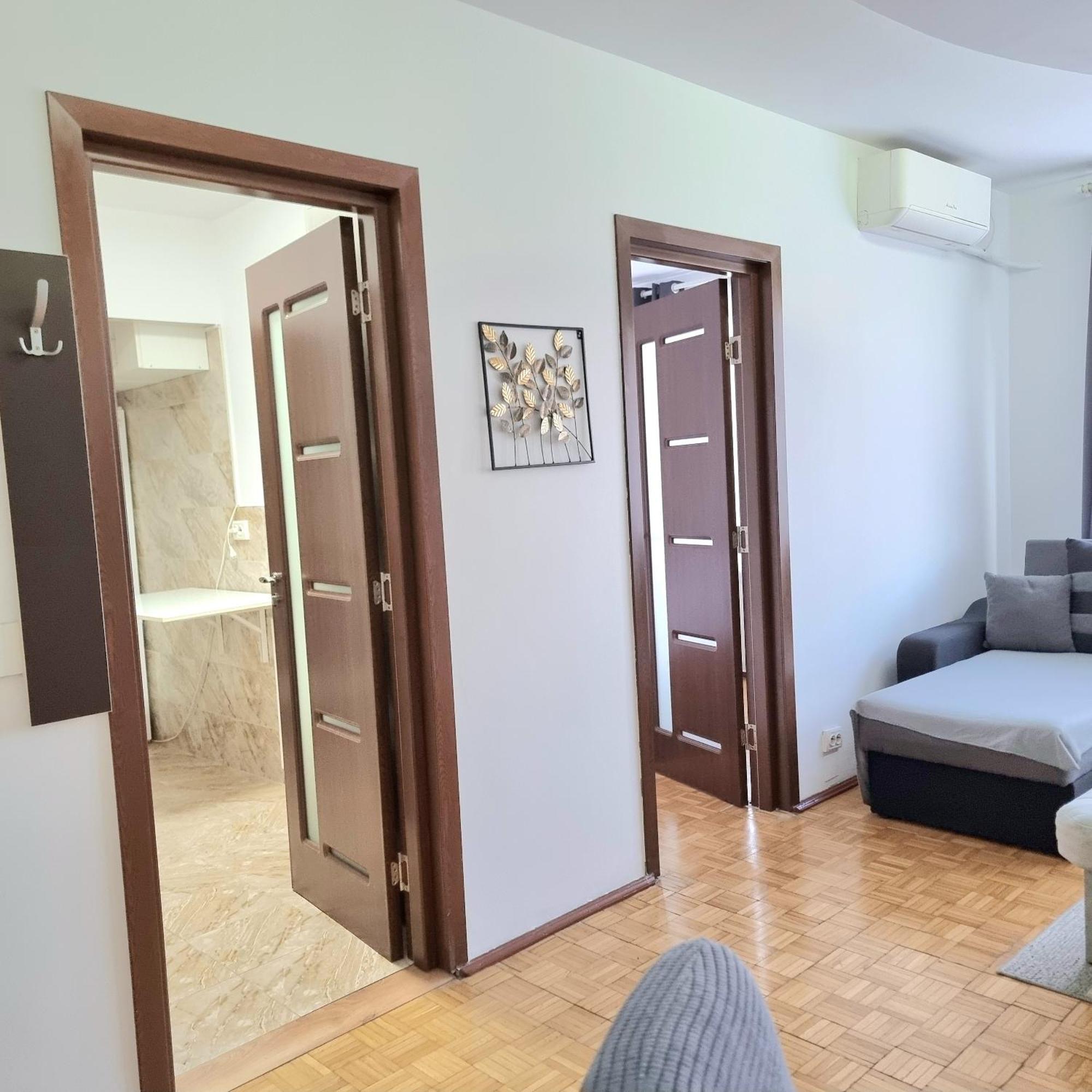 Chic Comfort 1Bdr With Landmark View - Concerthall Bucarest Extérieur photo